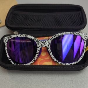 Put Viper Fondue Glasses